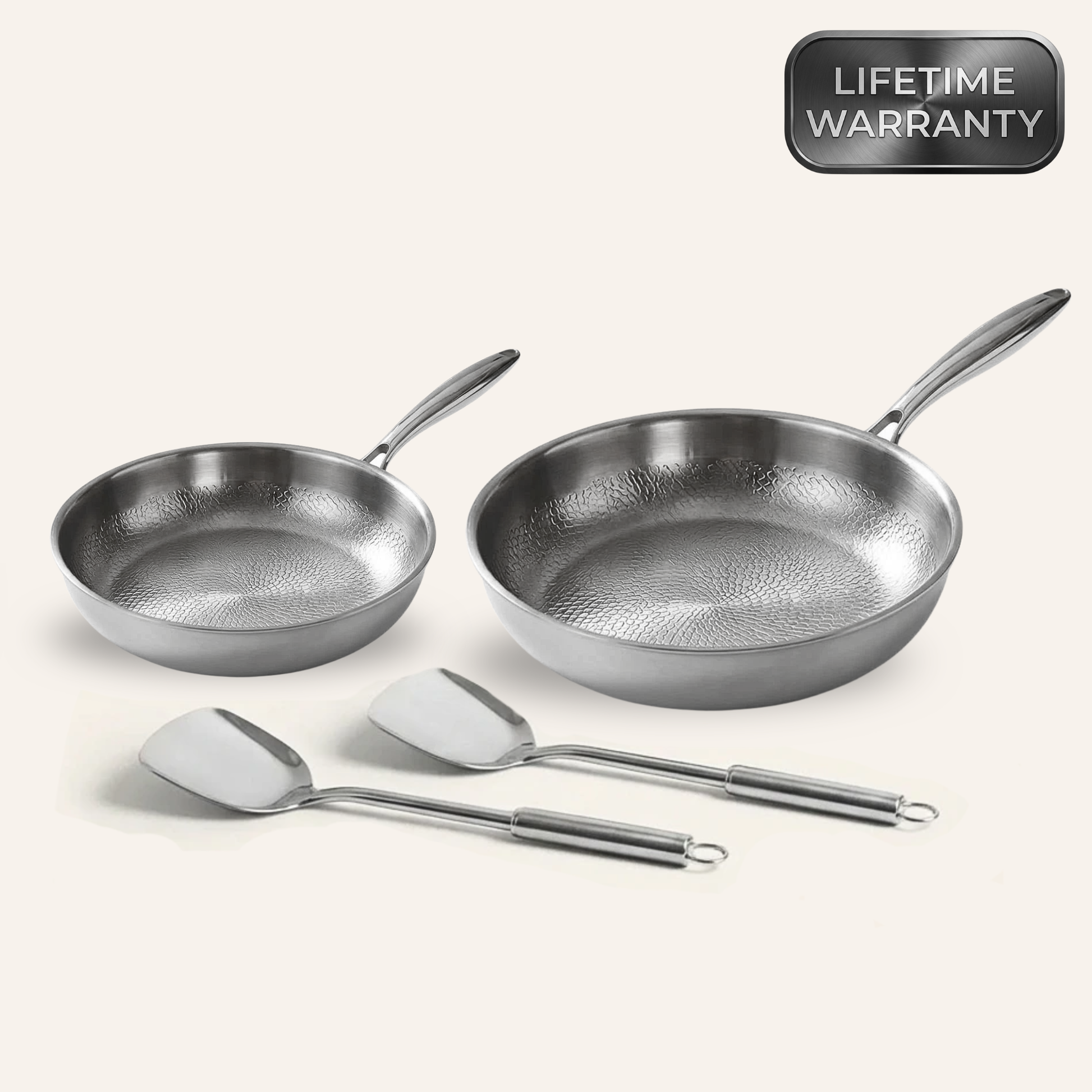 Frying pan set with 26 cm and 28 cm pans plus cooking utensils, ideal for preparing multiple dishes and everyday meals.